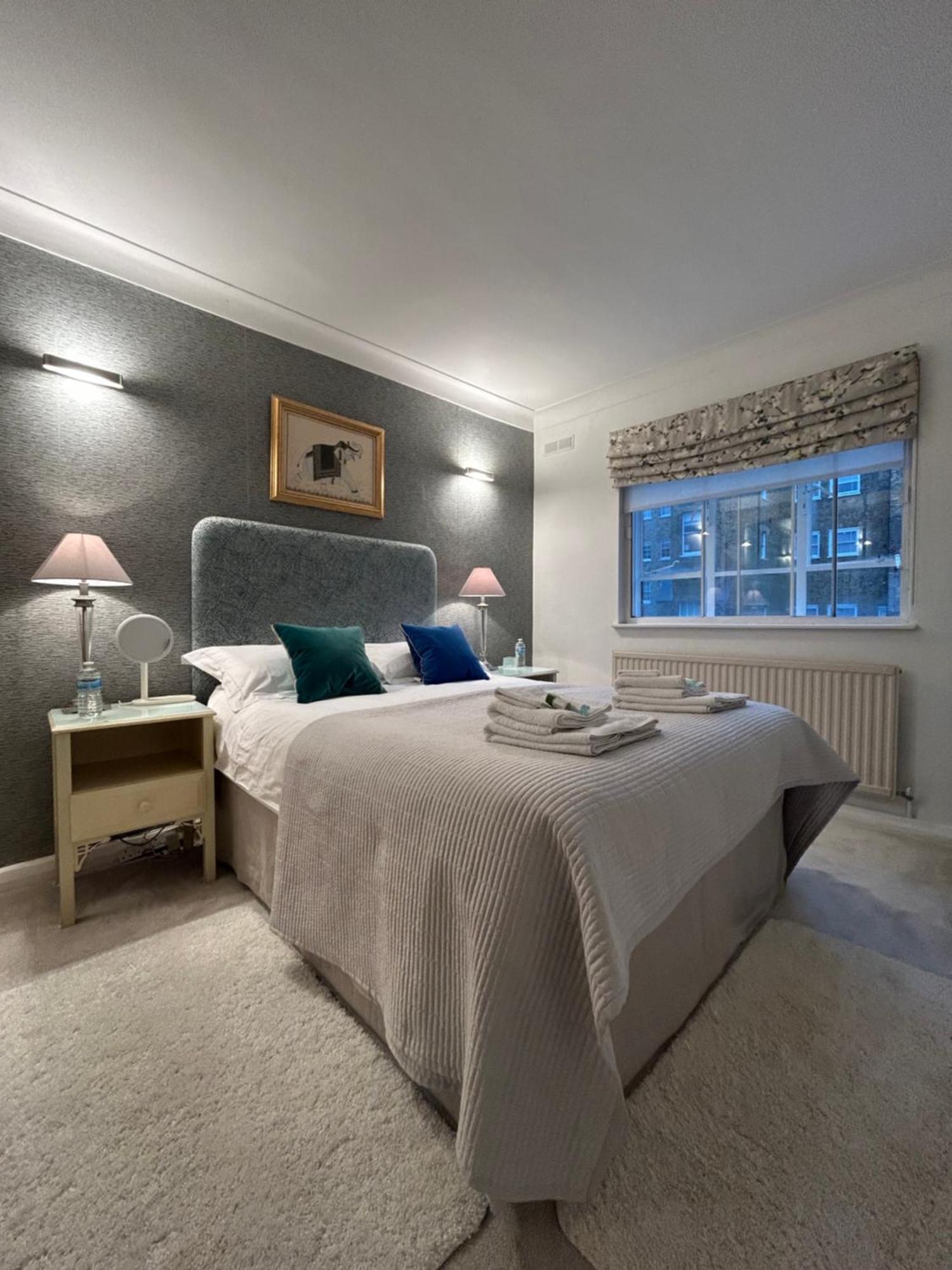 Double In Marylebone Gazde/Camere de închiriat