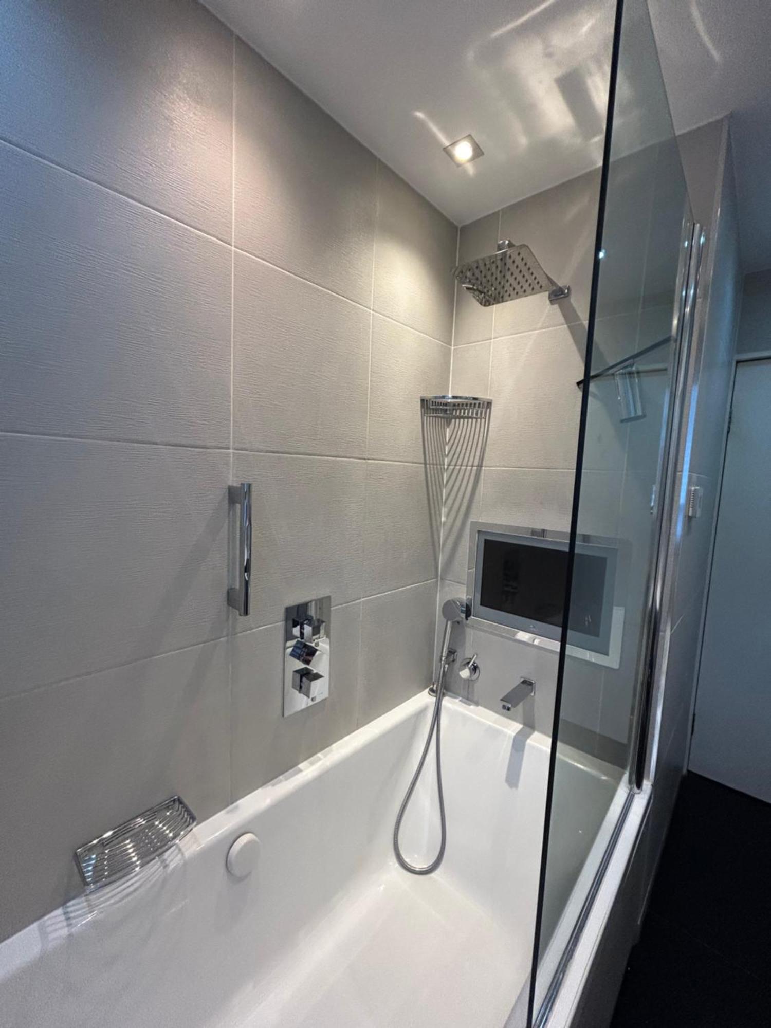 Double In Marylebone Gazde/Camere de închiriat Londra